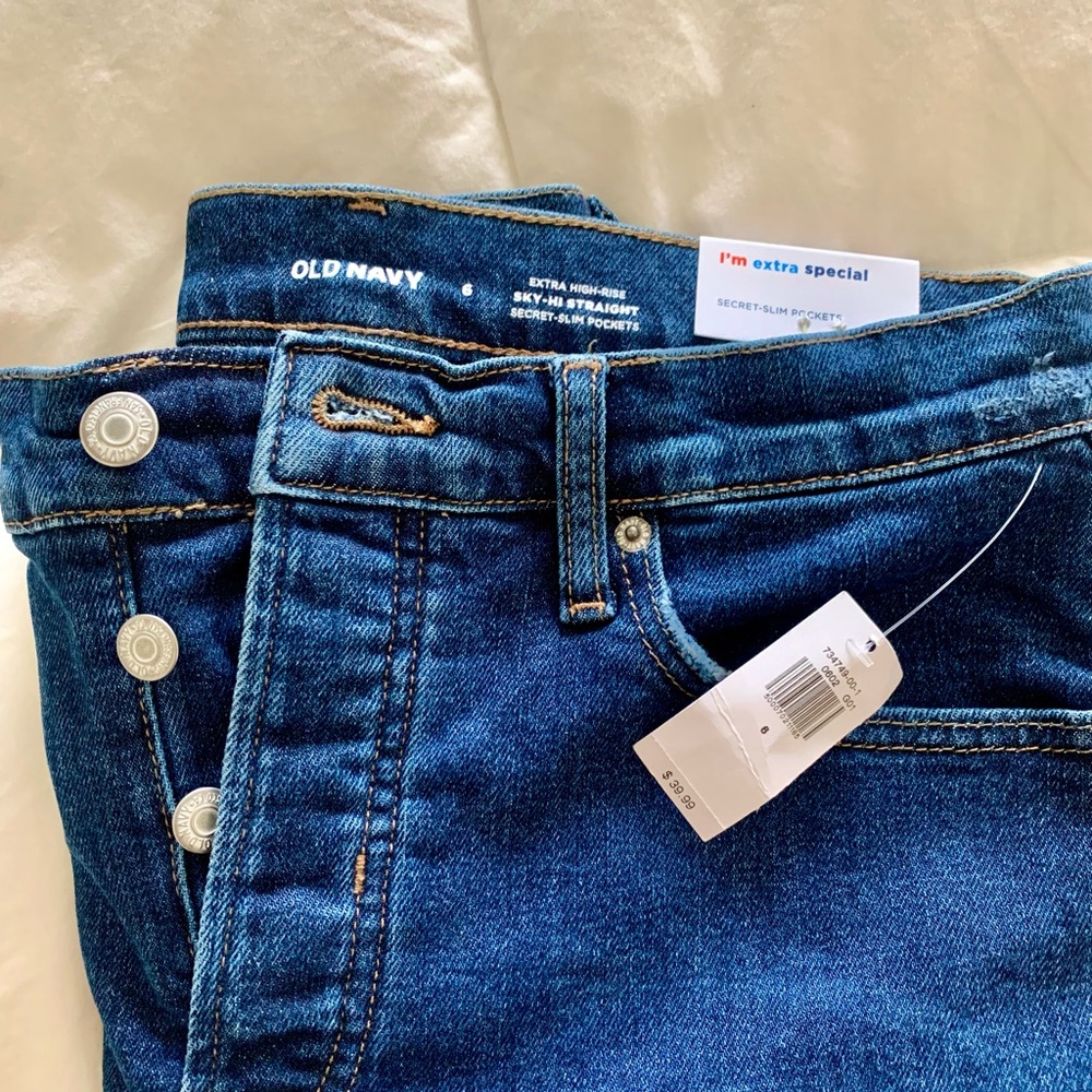 NWT Size 6 Old Navy Sky-Hi Straight Blue Denim